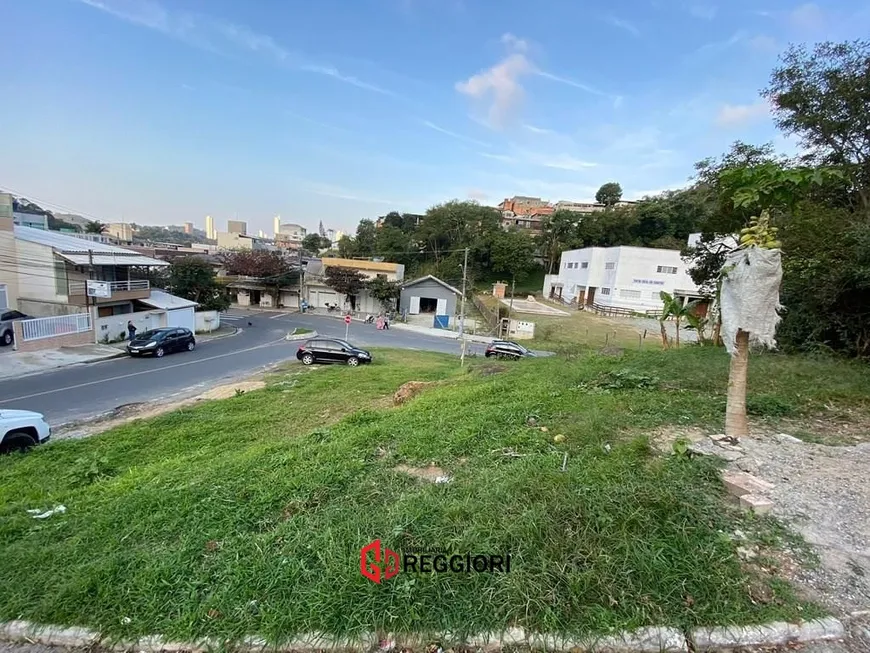 Foto 1 de Lote/Terreno à venda, 420m² em Nacoes, Balneário Camboriú