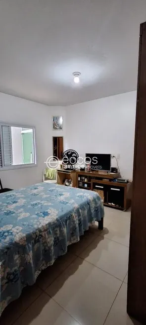 Foto 1 de Casa com 3 Quartos à venda, 160m² em Alto Umuarama, Uberlândia