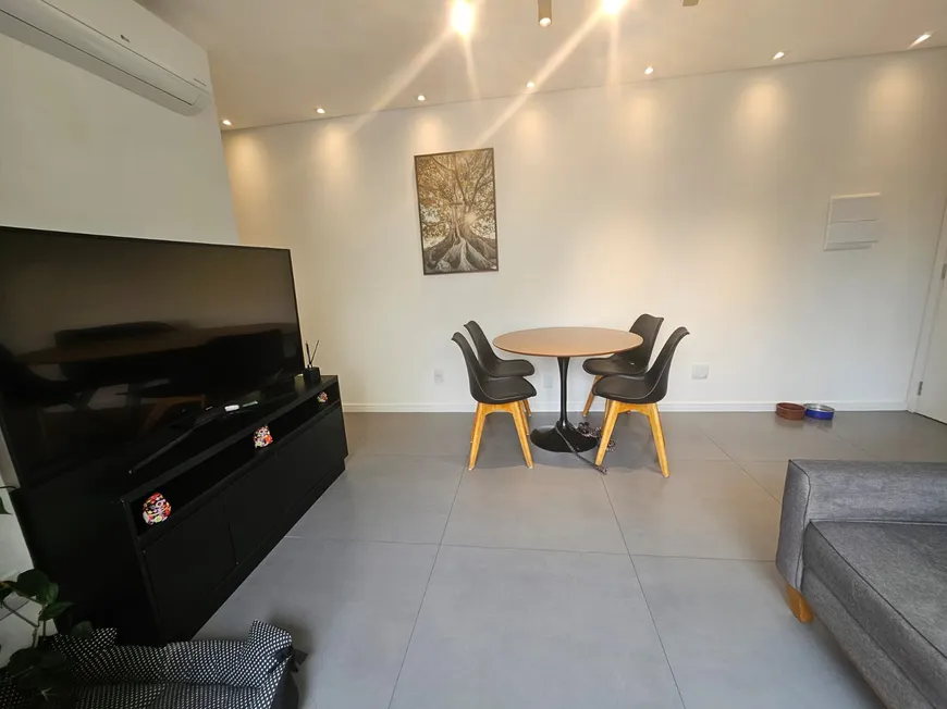 Foto 1 de Apartamento com 2 Quartos à venda, 49m² em Chácara Inglesa, São Paulo