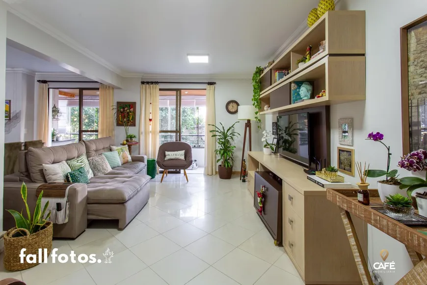 Foto 1 de Apartamento com 3 Quartos à venda, 202m² em Bonfim, Santa Maria