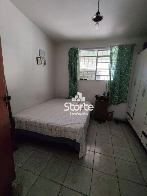Foto 1 de Casa com 4 Quartos à venda, 160m² em Daniel Fonseca, Uberlândia