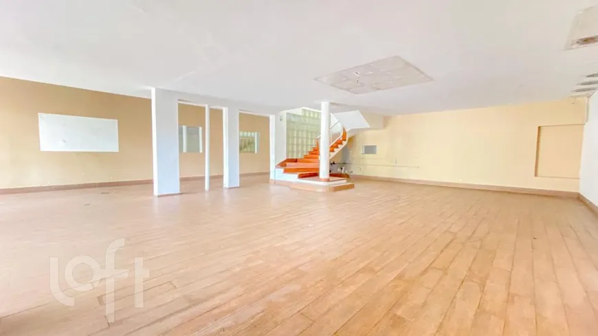 Foto 1 de Casa com 1 Quarto à venda, 433m² em Pinheiros, São Paulo