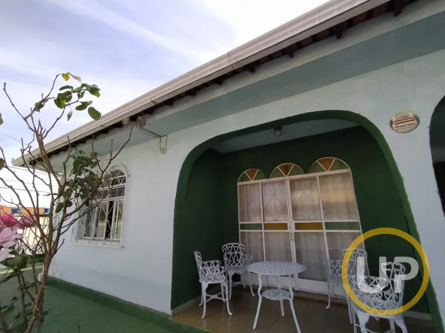 Foto 1 de Casa com 4 Quartos à venda, 162m² em Chácara, Betim