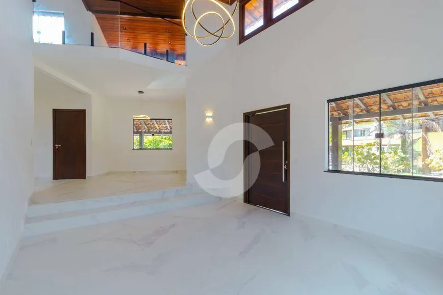 Foto 1 de Casa de Condomínio com 3 Quartos à venda, 221m² em Piratininga, Niterói