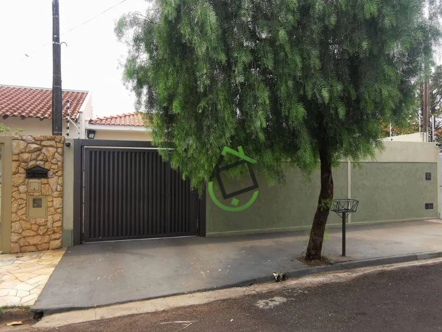 Foto 1 de Casa com 3 Quartos à venda, 160m² em Jardim Adalgisa, Araraquara