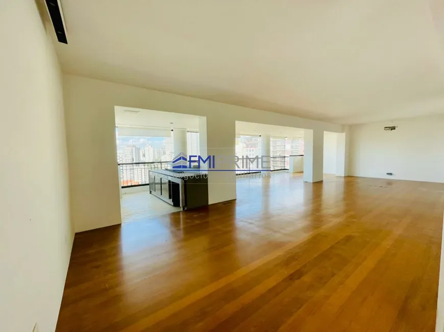 Foto 1 de Apartamento com 3 Quartos à venda, 215m² em Sumaré, São Paulo