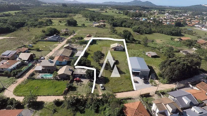 Foto 1 de Lote/Terreno à venda, 3744m² em , Garopaba