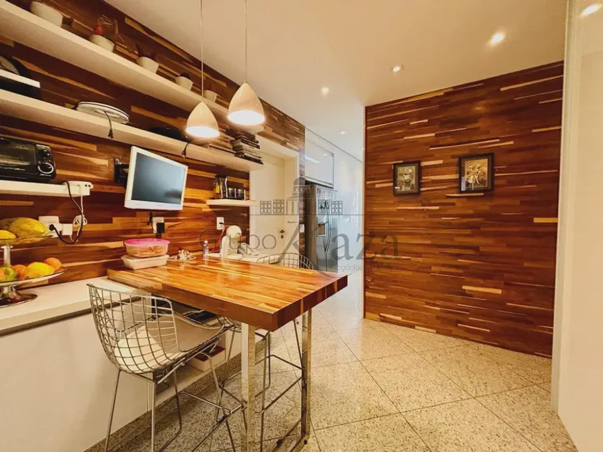 Foto 1 de Apartamento com 2 Quartos à venda, 236m² em Cidade Jardim, São Paulo