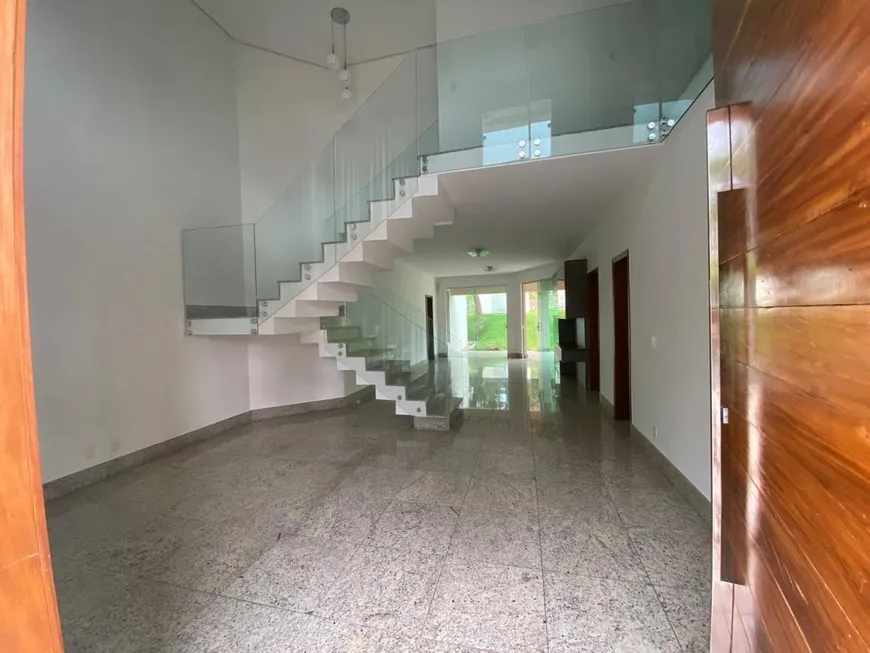 Foto 1 de Casa com 3 Quartos à venda, 232m² em Bandeirantes, Belo Horizonte