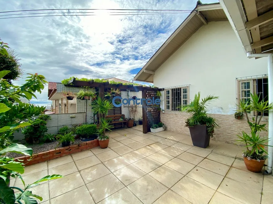 Foto 1 de Casa com 4 Quartos à venda, 106m² em Ipiranga, São José
