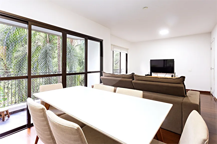 Foto 1 de Apartamento com 4 Quartos à venda, 142m² em Vila Nova Conceição, São Paulo
