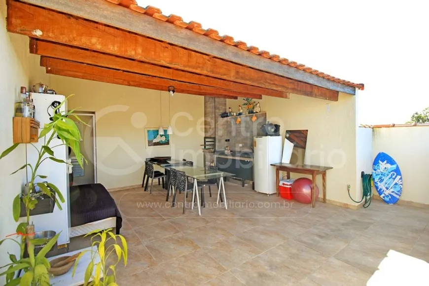 Foto 1 de Casa com 2 Quartos à venda, 112m² em Stella Maris, Peruíbe