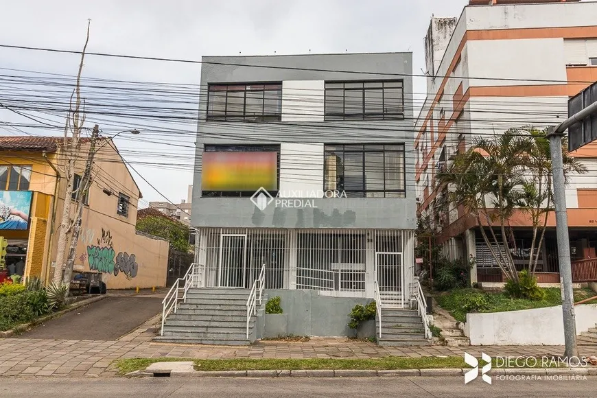 Foto 1 de Ponto Comercial com 6 Quartos para alugar, 330m² em Teresópolis, Porto Alegre