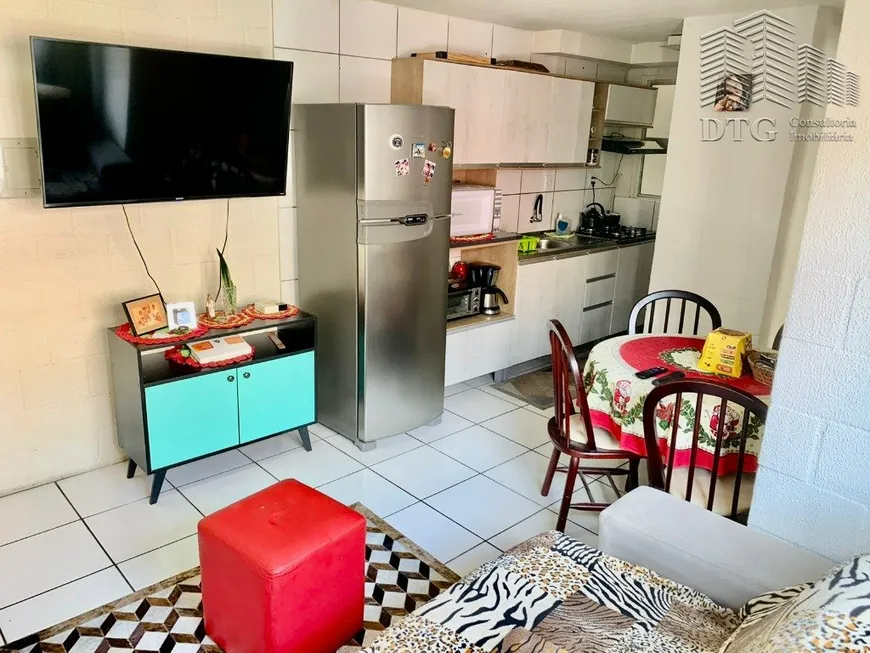 Foto 1 de Apartamento com 2 Quartos à venda, 40m² em Olaria, Canoas
