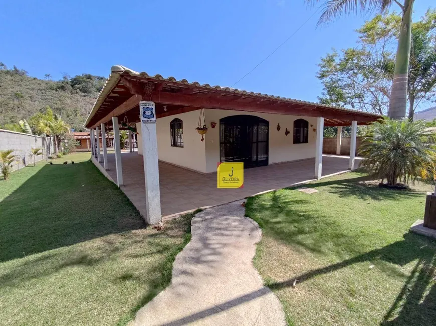 Foto 1 de Fazenda/Sítio com 2 Quartos à venda, 1800m² em Valadares, Juiz de Fora