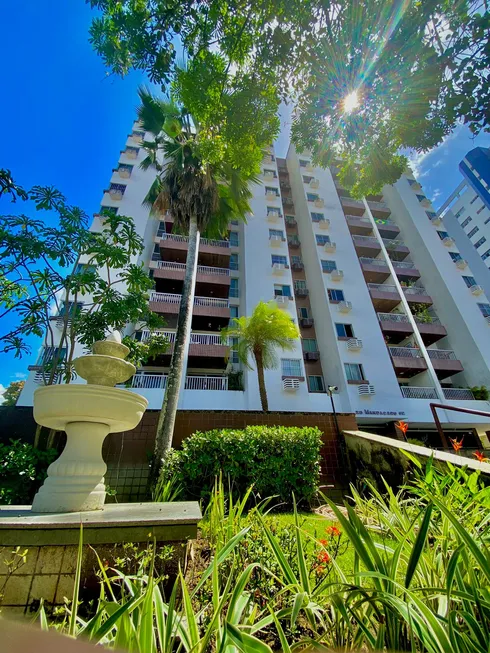 Foto 1 de Apartamento com 3 Quartos para alugar, 156m² em Boa Vista, Recife