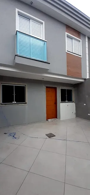 Foto 1 de Sobrado com 2 Quartos à venda, 64m² em Vila Pires, Santo André