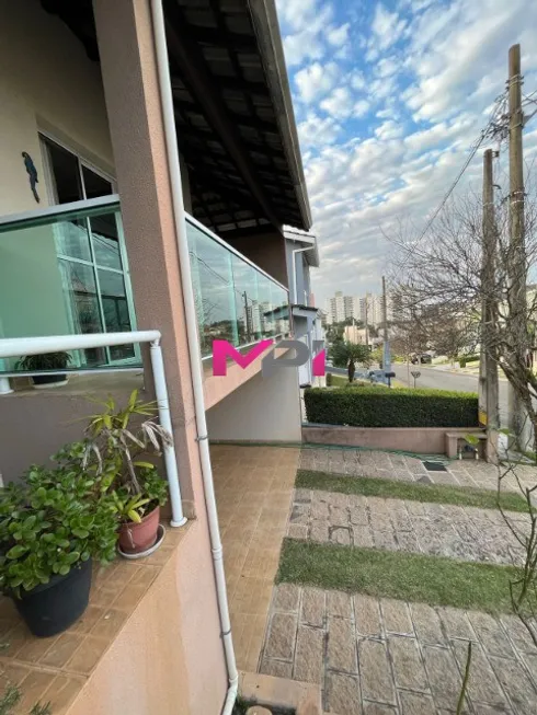 Foto 1 de Casa de Condomínio com 3 Quartos à venda, 251m² em Engordadouro, Jundiaí