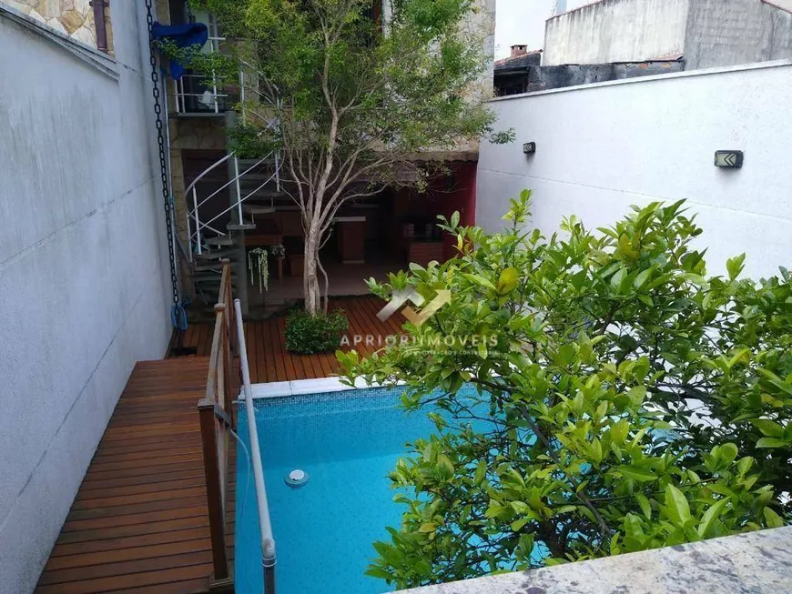 Foto 1 de Casa com 3 Quartos à venda, 250m² em Vila Guarani, Santo André