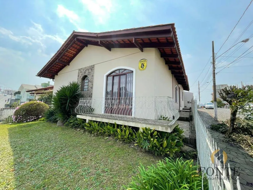 Foto 1 de Casa com 3 Quartos à venda, 199m² em Frei Rogério, Lages