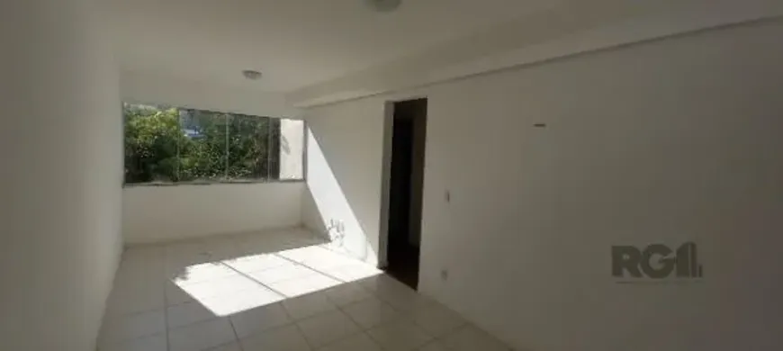 Foto 1 de Apartamento com 3 Quartos à venda, 63m² em Aberta dos Morros, Porto Alegre