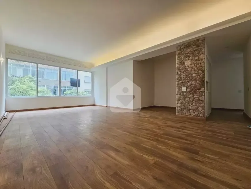 Foto 1 de Apartamento com 3 Quartos à venda, 209m² em Copacabana, Rio de Janeiro