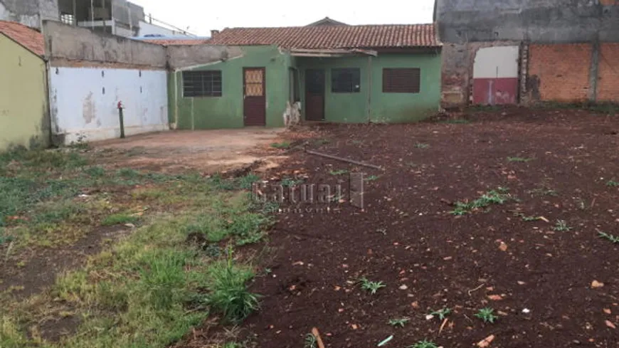 Foto 1 de Lote/Terreno com 1 Quarto à venda, 550m² em California, Londrina