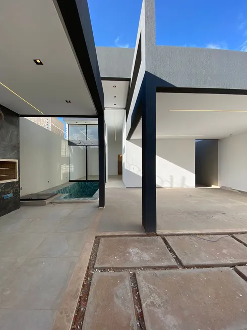 Foto 1 de Casa com 3 Quartos para alugar, 210m² em José Geraldo da Cruz, Juazeiro do Norte