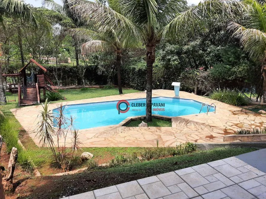 Foto 1 de Fazenda/Sítio com 3 Quartos à venda, 195m² em Jardim Master, Aracoiaba da Serra