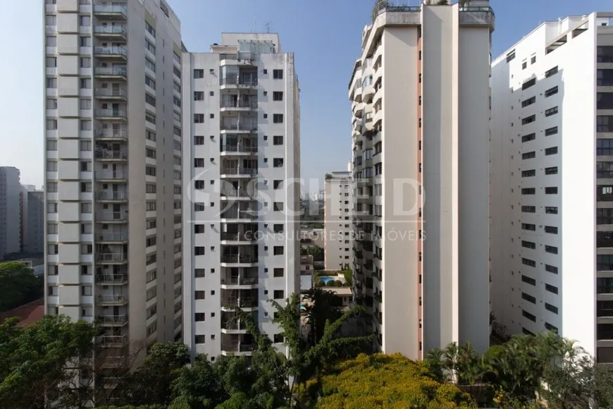 Foto 1 de Apartamento com 4 Quartos à venda, 192m² em Campo Belo, São Paulo