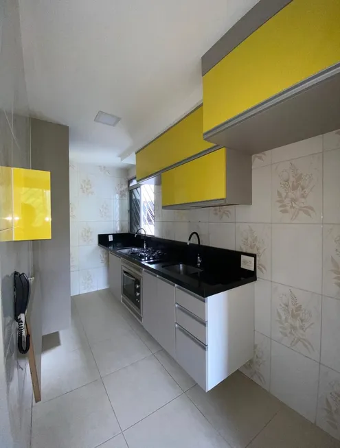 Foto 1 de Apartamento com 2 Quartos à venda, 39m² em Caji, Lauro de Freitas