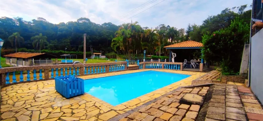 Foto 1 de Fazenda/Sítio com 3 Quartos à venda, 120m² em Maracanã, Jarinu