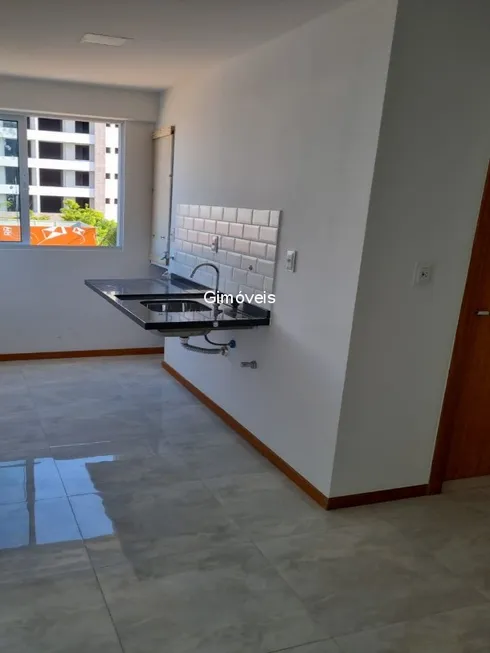 Foto 1 de Apartamento com 1 Quarto à venda, 33m² em Pitangueiras, Lauro de Freitas