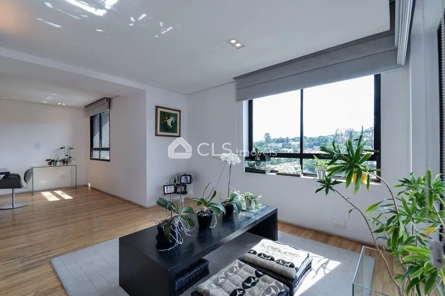 Foto 1 de Apartamento com 3 Quartos à venda, 136m² em Higienópolis, São Paulo