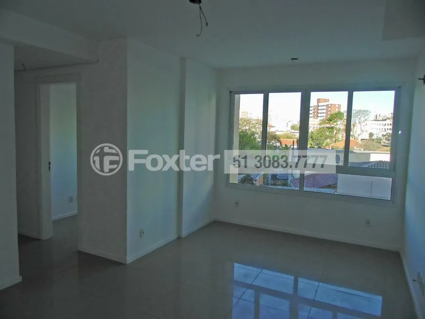 Foto 1 de Apartamento com 3 Quartos à venda, 71m² em Passo da Areia, Porto Alegre