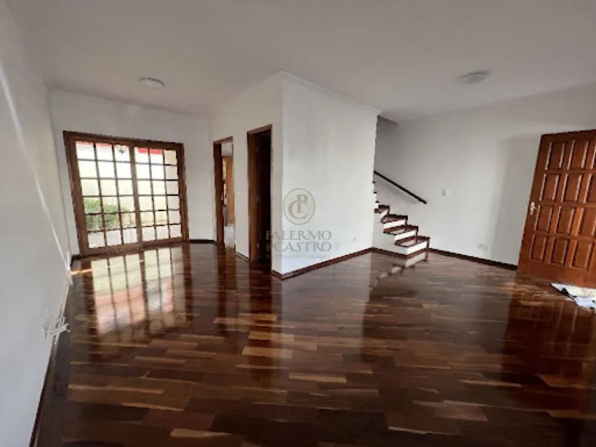 Foto 1 de Casa com 3 Quartos à venda, 150m² em Parque Residencial Aquarius, São José dos Campos