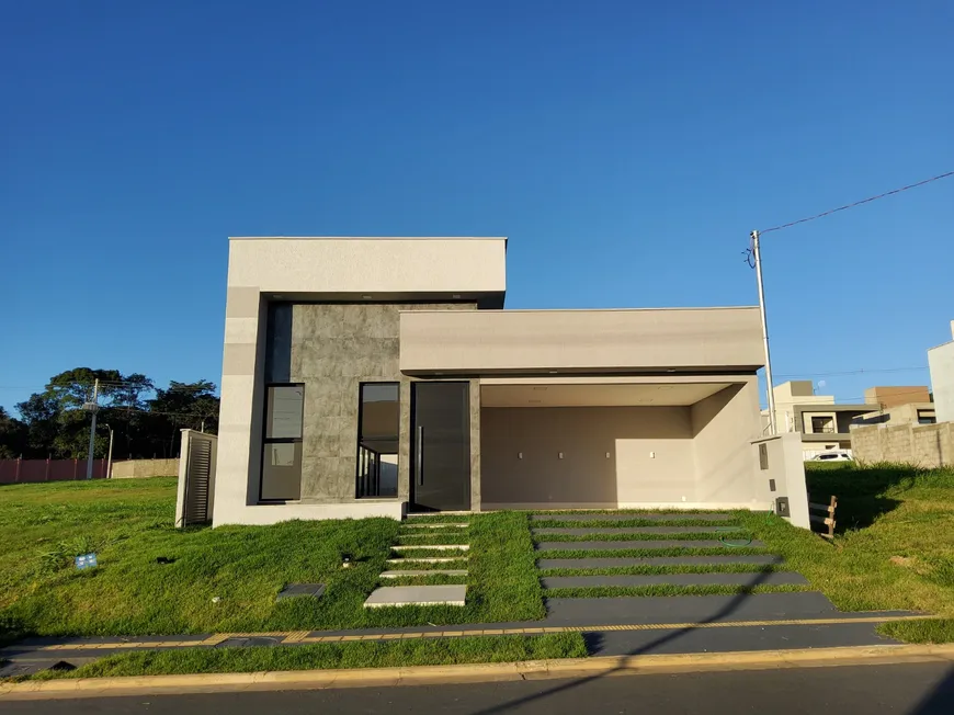 Foto 1 de Casa com 3 Quartos à venda, 160m² em Jardins Barcelona, Senador Canedo