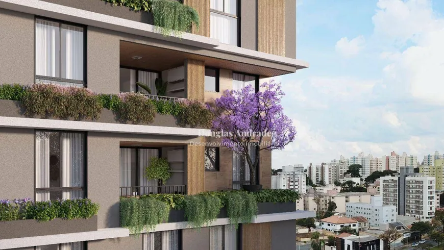 Foto 1 de Apartamento com 2 Quartos à venda, 67m² em Água Verde, Curitiba
