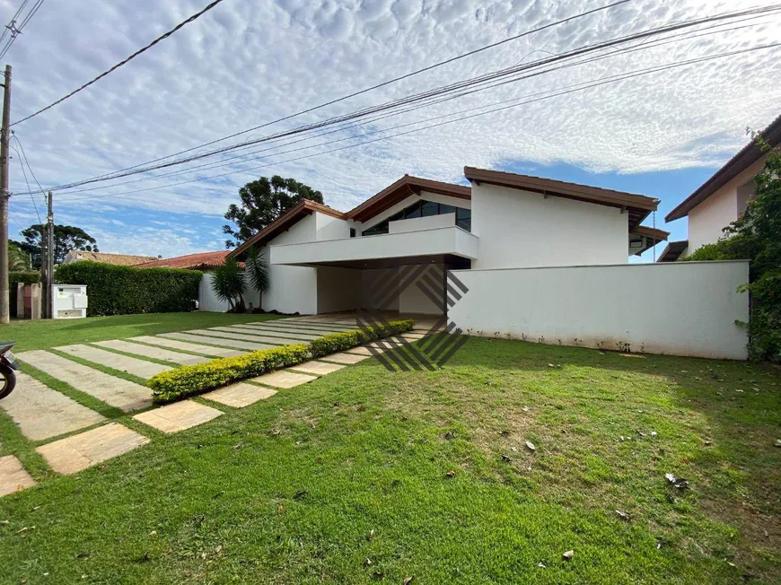 Foto 1 de Casa de Condomínio com 3 Quartos para alugar, 500m² em Portal do Sabia, Aracoiaba da Serra