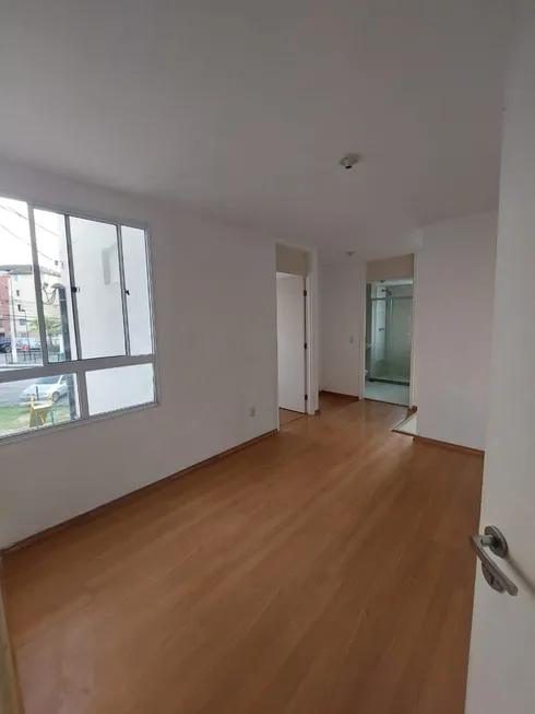 Foto 1 de Apartamento com 2 Quartos para alugar, 40m² em Santa Cruz, Rio de Janeiro