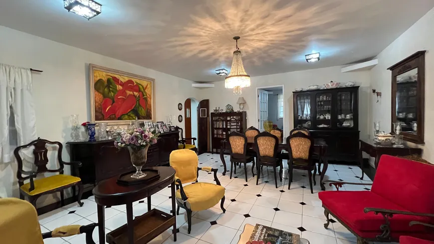 Foto 1 de Casa de Condomínio com 4 Quartos à venda, 240m² em Vargem Pequena, Rio de Janeiro