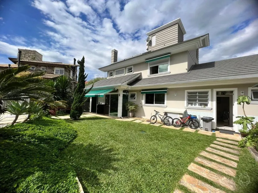 Foto 1 de Casa com 3 Quartos à venda, 349m² em Cacupé, Florianópolis