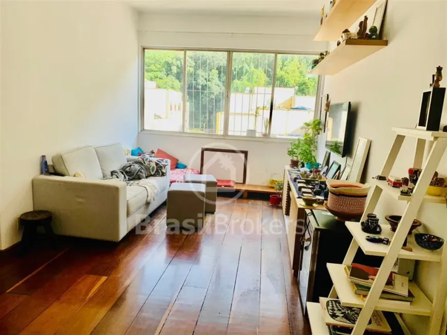 Foto 1 de Apartamento com 3 Quartos à venda, 100m² em Laranjeiras, Rio de Janeiro