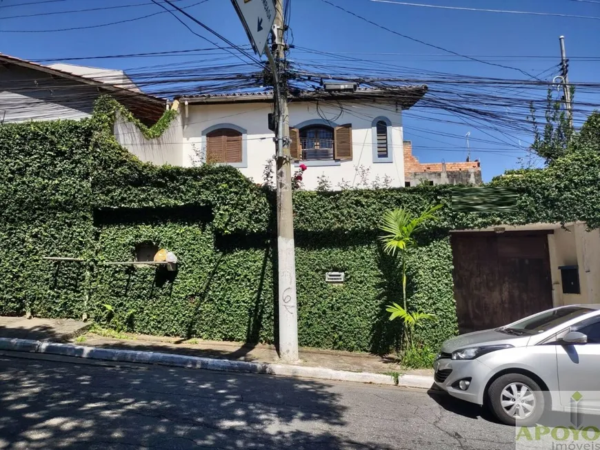 Foto 1 de Sobrado com 4 Quartos para venda ou aluguel, 320m² em Capão Redondo, São Paulo