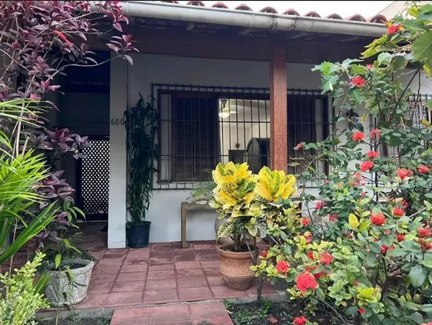 Foto 1 de Casa com 5 Quartos à venda, 120m² em Icaraí, Niterói