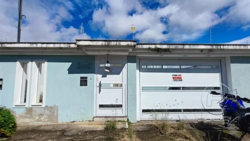 Foto 1 de Casa com 3 Quartos à venda, 300m² em Morada Colina, Resende