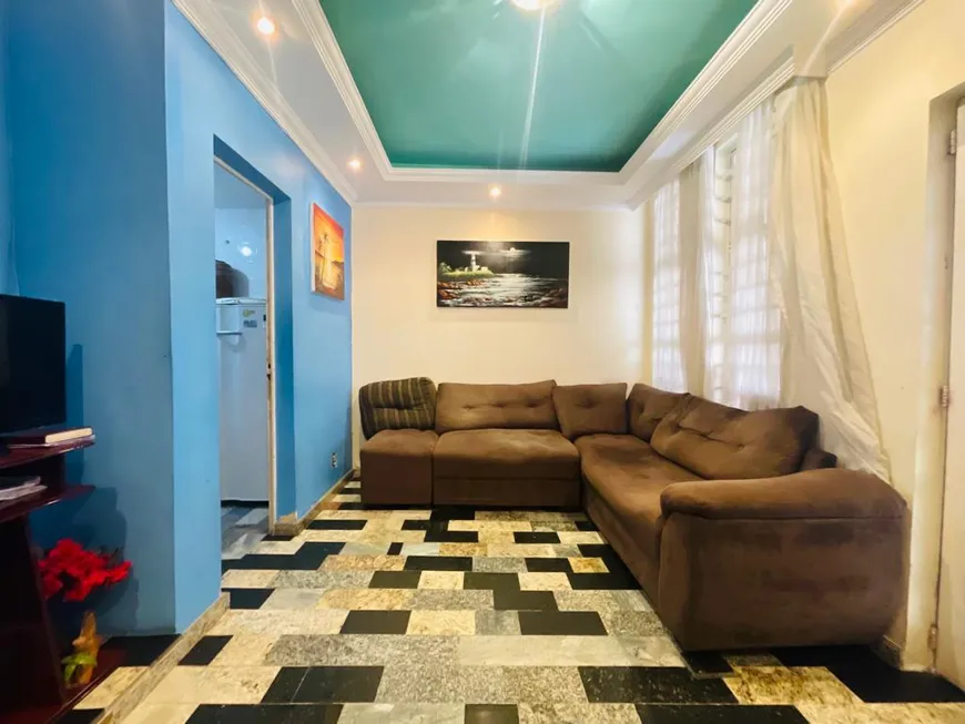 Foto 1 de Casa com 2 Quartos à venda, 80m² em Santa Branca, Belo Horizonte