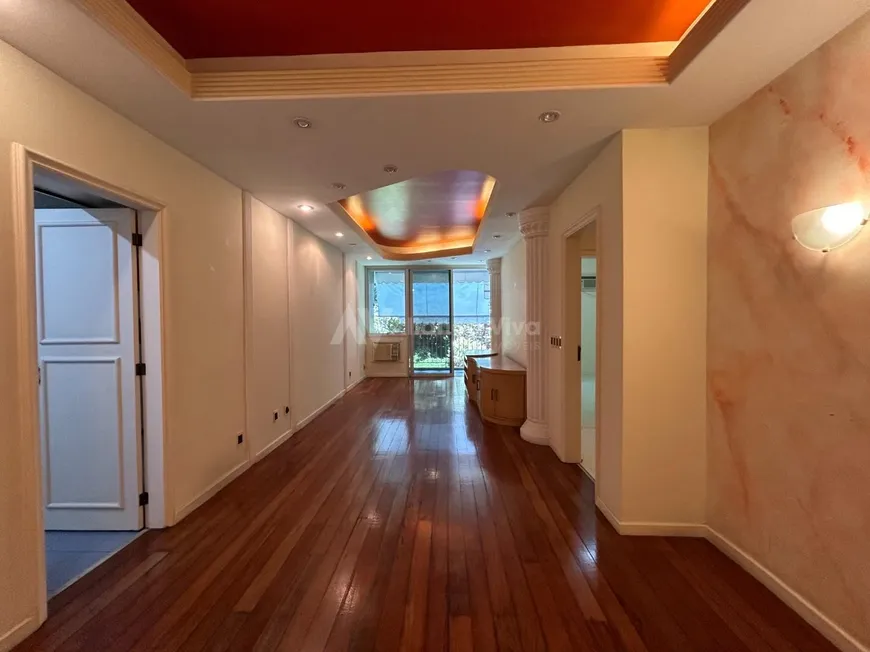 Foto 1 de Apartamento com 2 Quartos à venda, 104m² em Lagoa, Rio de Janeiro