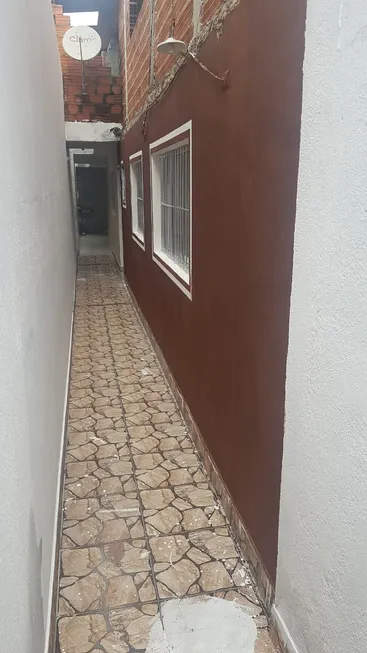 Foto 1 de Casa com 2 Quartos à venda, 130m² em Jardim Alterópolis, Suzano