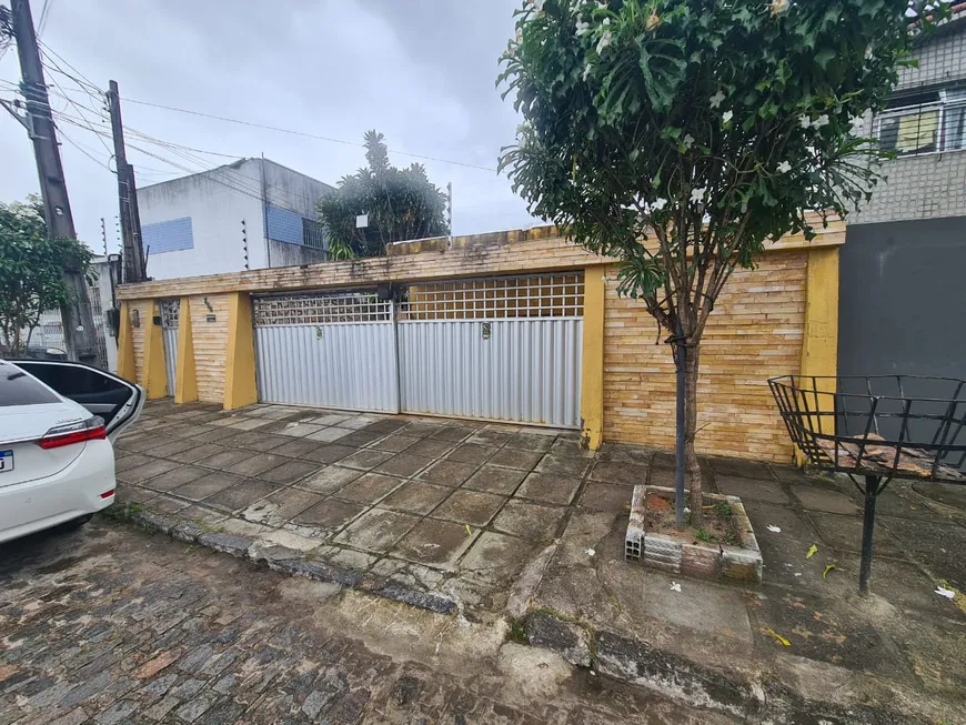 Foto 1 de Casa com 4 Quartos à venda, 360m² em Jardim São Paulo, Recife